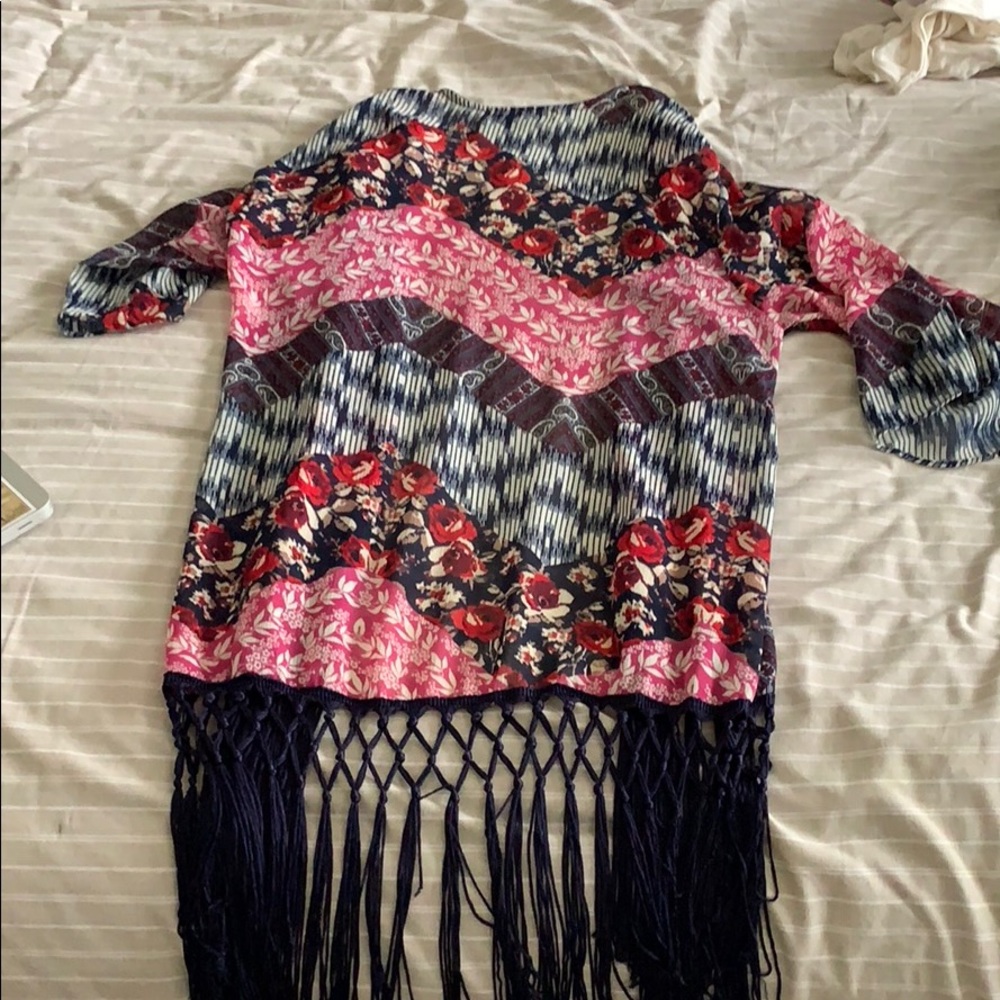 Women’s floral shawl